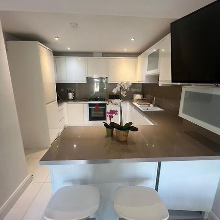 Zenobia London Luxury Apartments Финчли Экстерьер фото