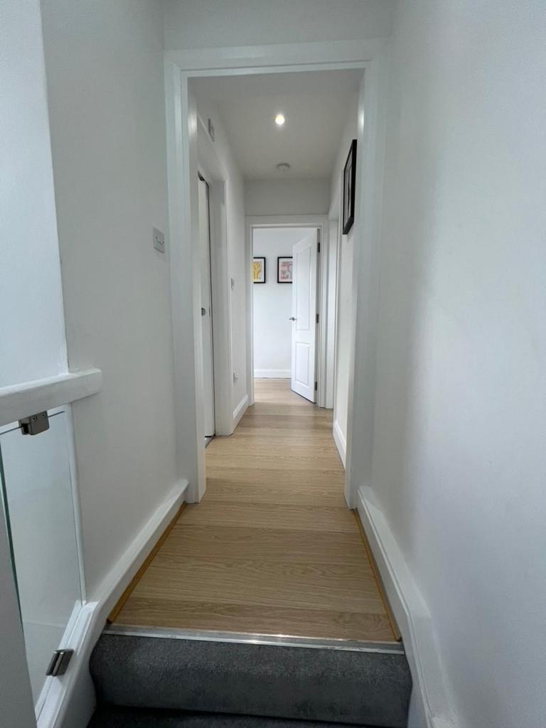 Zenobia London Luxury Apartments Финчли Экстерьер фото